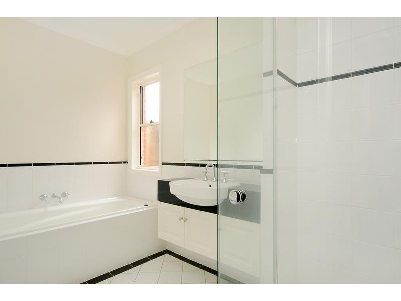 82 Curzon Street, East Toowoomba QLD 4350