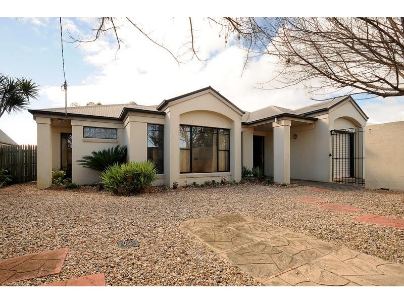 153 Spring Street, Middle Ridge QLD 4350