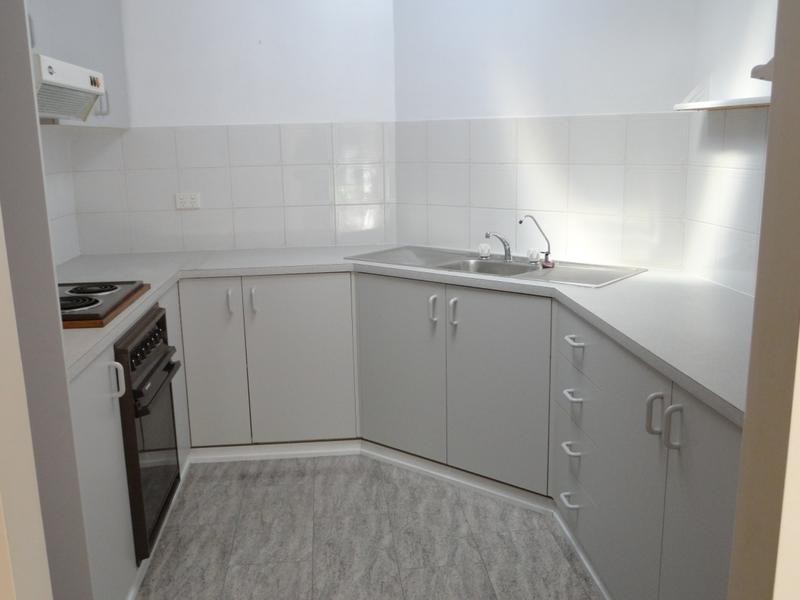 2/15 Paradise Street, Harristown QLD 4350