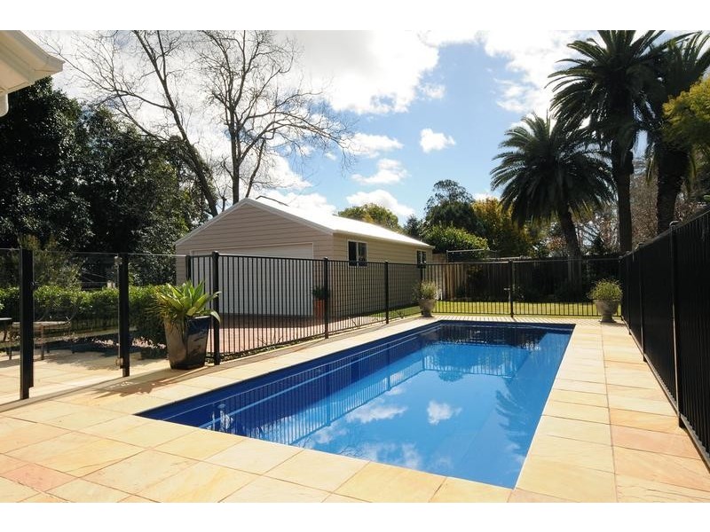 1b Eleanor Street, East Toowoomba QLD 4350