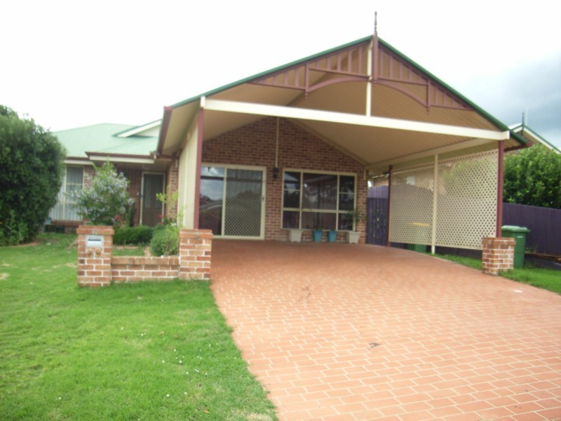 29 Nash Drive, Glenvale QLD 4350