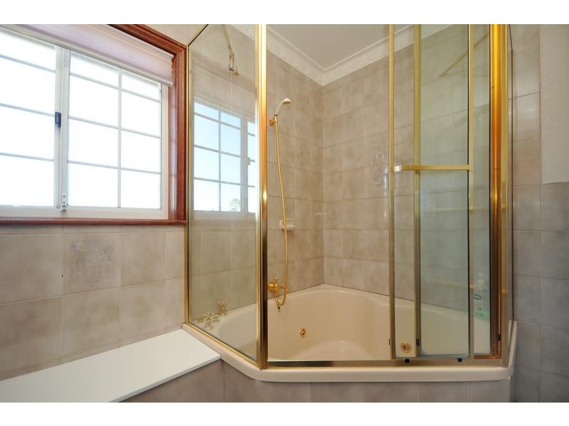 20 Collingwood Close, Middle Ridge QLD 4350