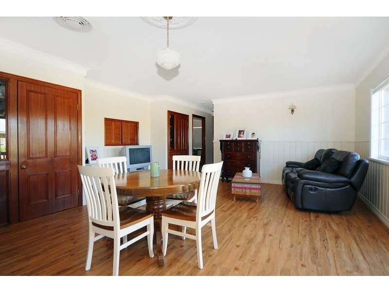 20 Collingwood Close, Middle Ridge QLD 4350