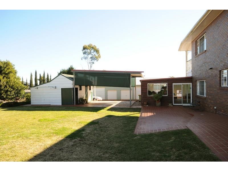 20 Collingwood Close, Middle Ridge QLD 4350