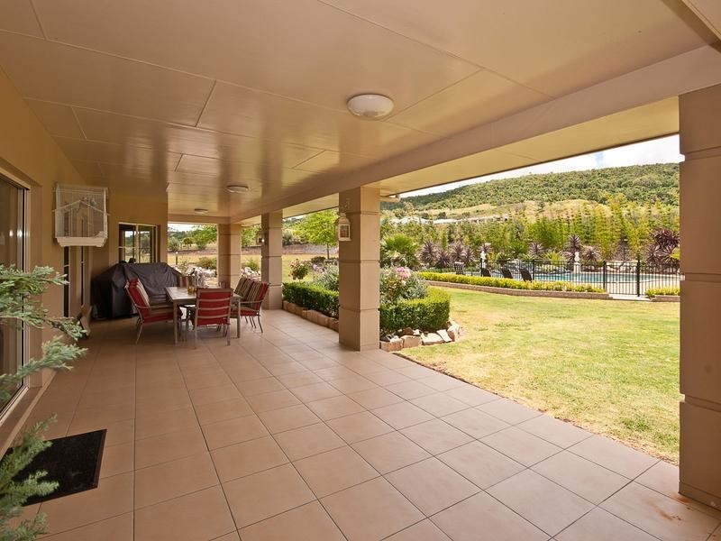 1 Panorama Crescent, Gowrie Junction QLD 4352