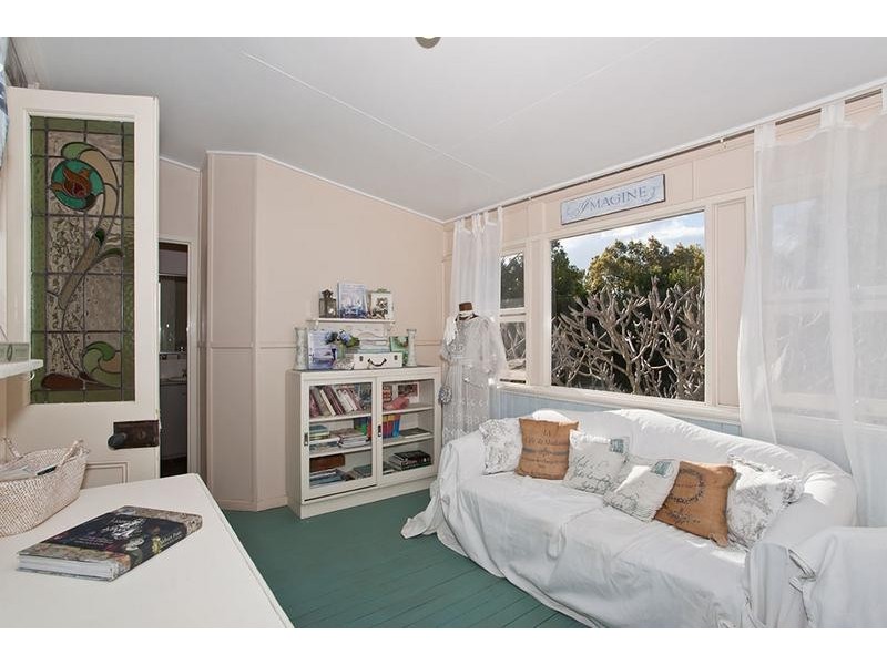 10 Gladstone Street, Newtown QLD 4350