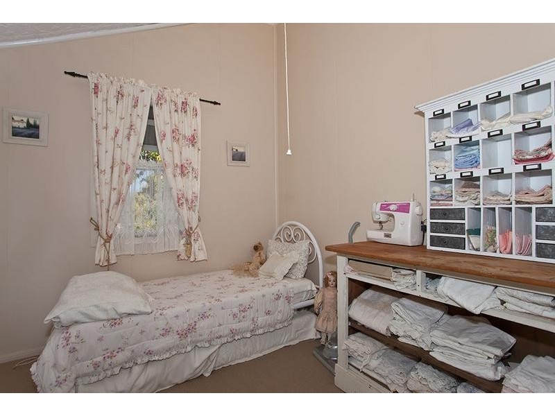 10 Gladstone Street, Newtown QLD 4350