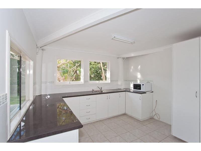 10 Gladstone Street, Newtown QLD 4350