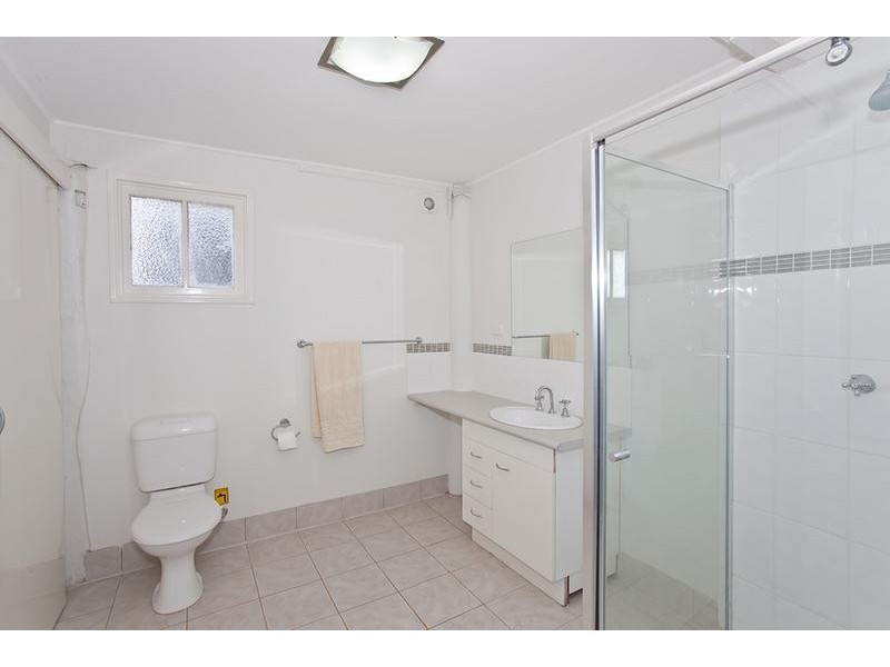 10 Gladstone Street, Newtown QLD 4350