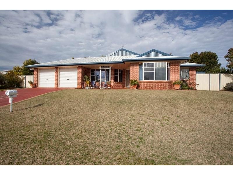 6 Rushlands Street, Glenvale QLD 4350