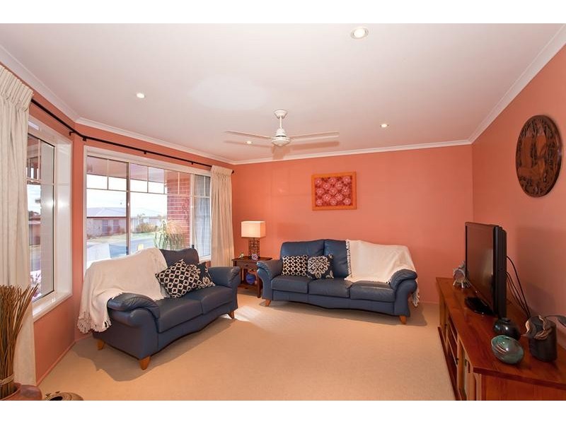 6 Rushlands Street, Glenvale QLD 4350