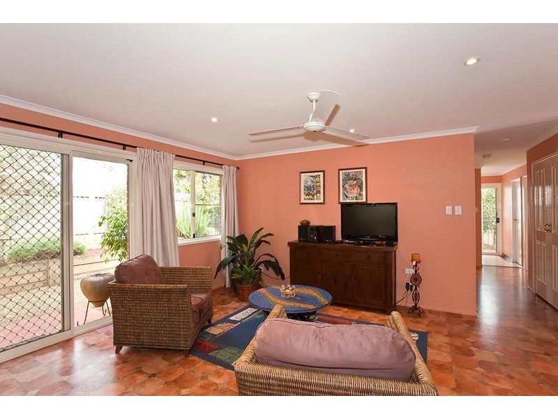 6 Rushlands Street, Glenvale QLD 4350