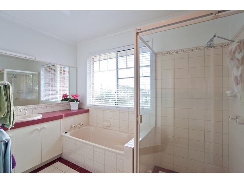 6 Rushlands Street, Glenvale QLD 4350