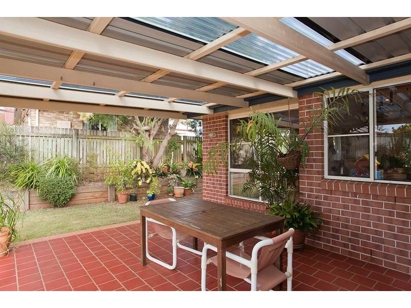 6 Rushlands Street, Glenvale QLD 4350