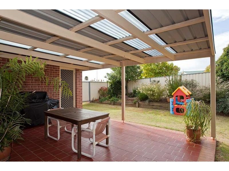 6 Rushlands Street, Glenvale QLD 4350