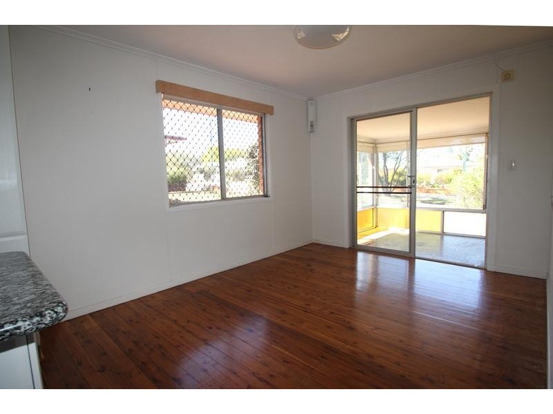 287 Tor Street, Wilsonton QLD 4350