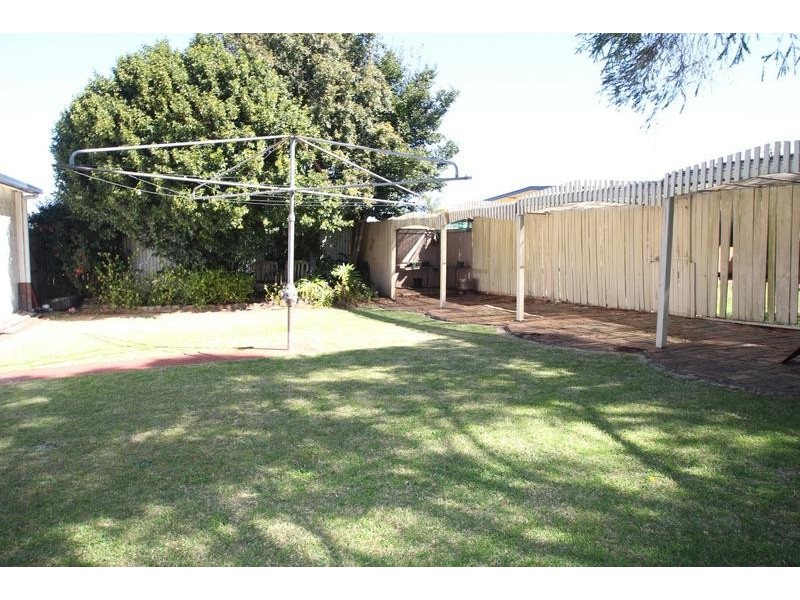 287 Tor Street, Wilsonton QLD 4350