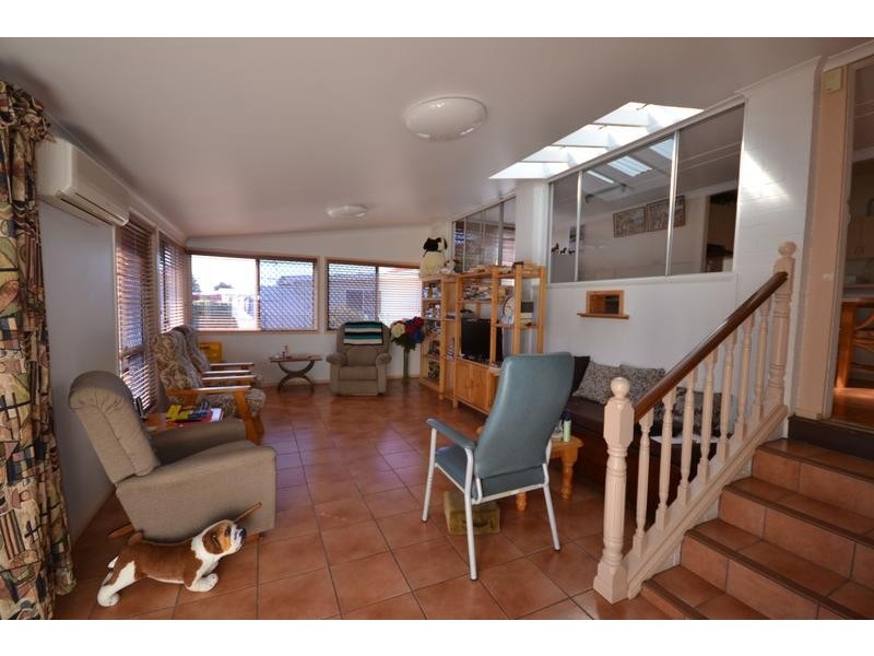 21 Violet Street, Harristown QLD 4350