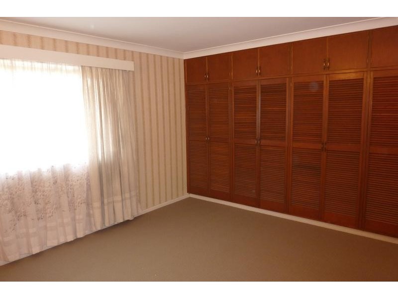 242 Alderley Street, Centenary Heights QLD 4350