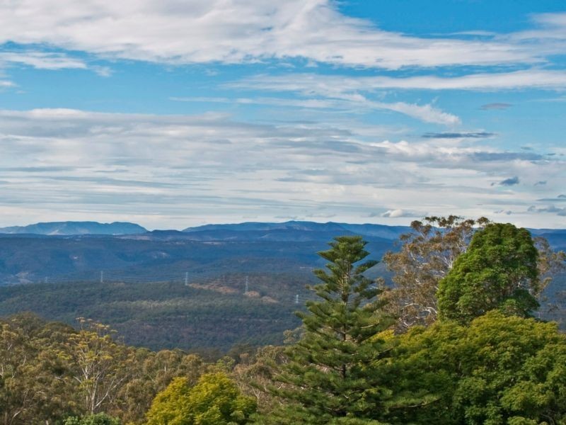 2 Flagstone Creek Road, Middle Ridge QLD 4350