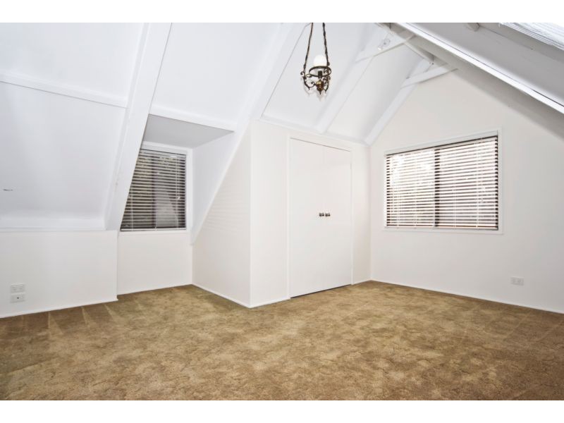 2 Flagstone Creek Road, Middle Ridge QLD 4350