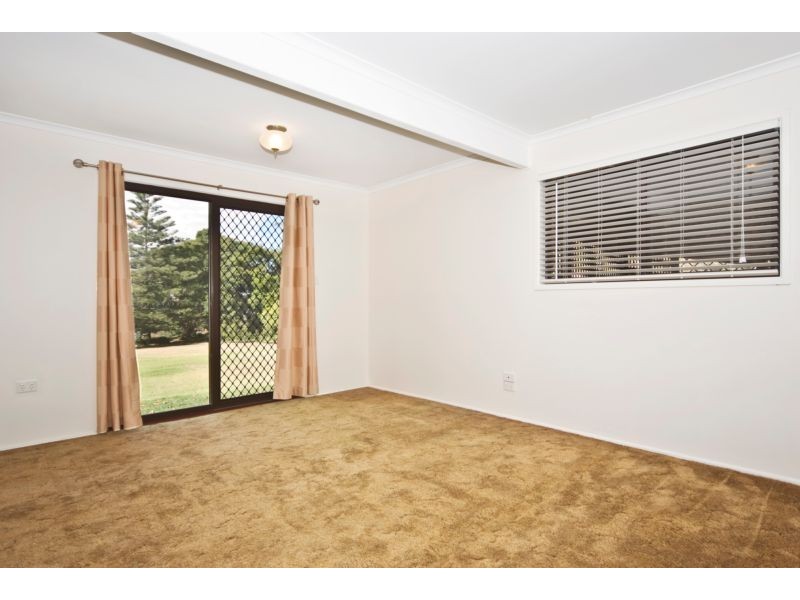 2 Flagstone Creek Road, Middle Ridge QLD 4350