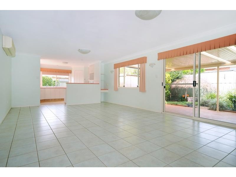 13 Winton Court, Middle Ridge QLD 4350