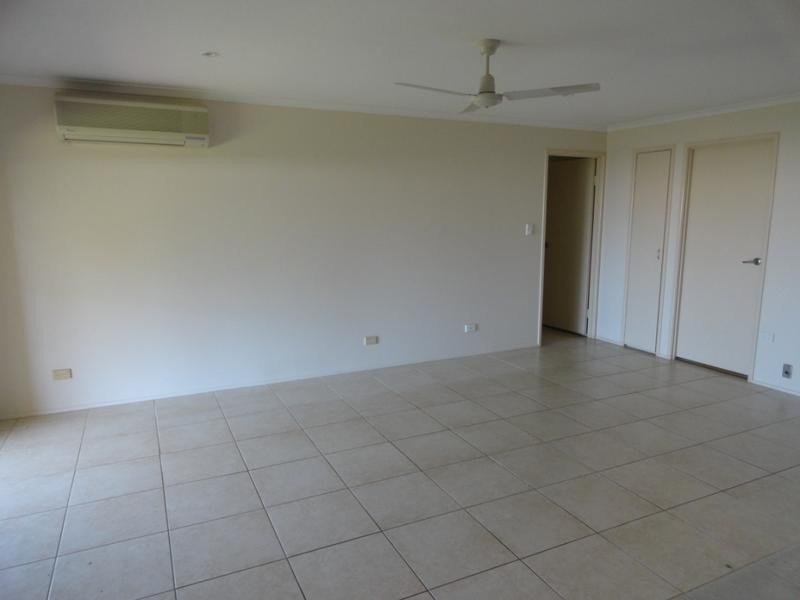 10 Fern Drive, Kearneys Spring QLD 4350