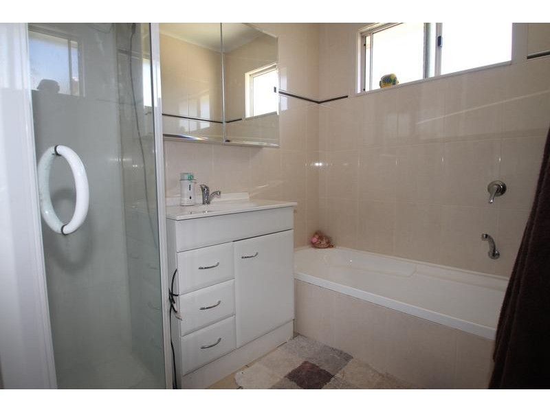 13 Berghofer Drive, Rockville QLD 4350