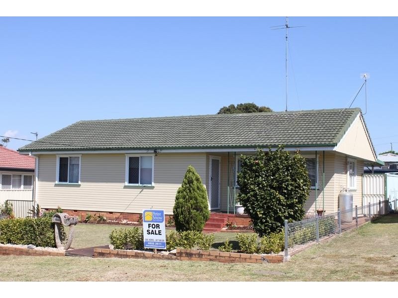 13 Berghofer Drive, Rockville QLD 4350