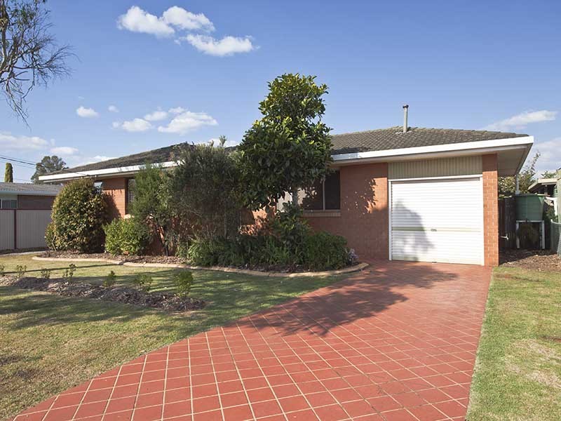 16 Obst Street, Harristown QLD 4350