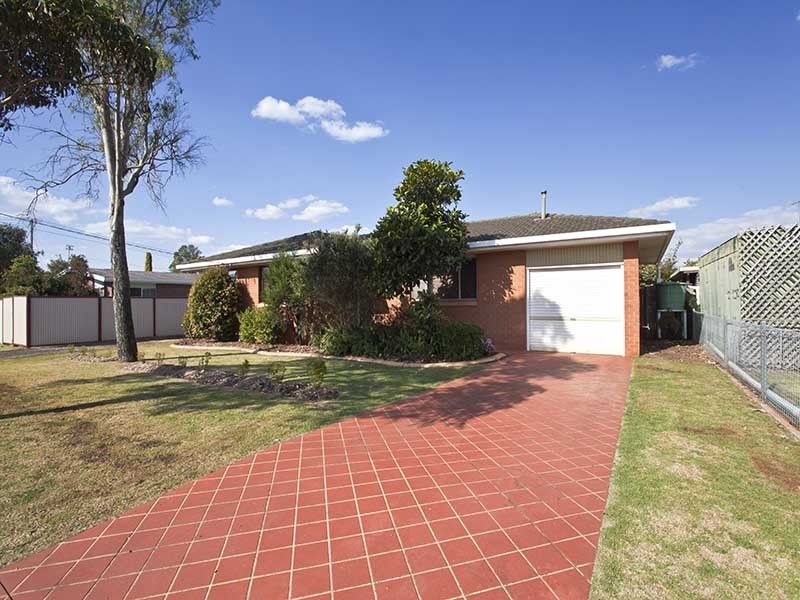 16 Obst Street, Harristown QLD 4350