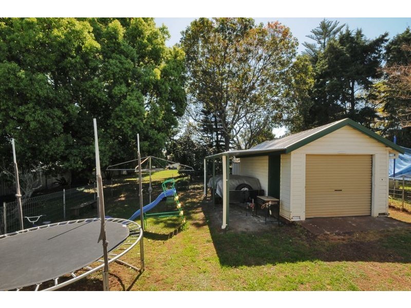 5 Chamberlain Street, North Toowoomba QLD 4350