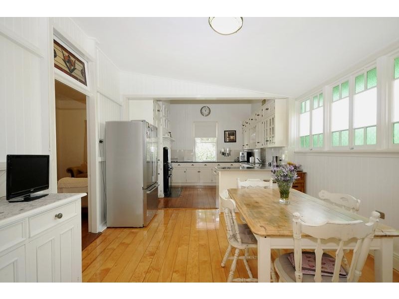 2 Chamberlain Street, North Toowoomba QLD 4350