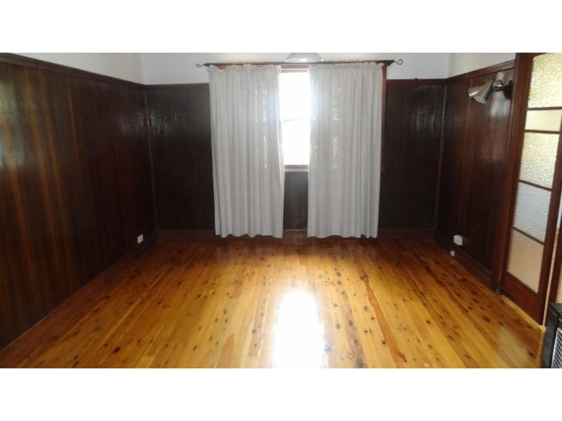 168 West Street, South Toowoomba QLD 4350