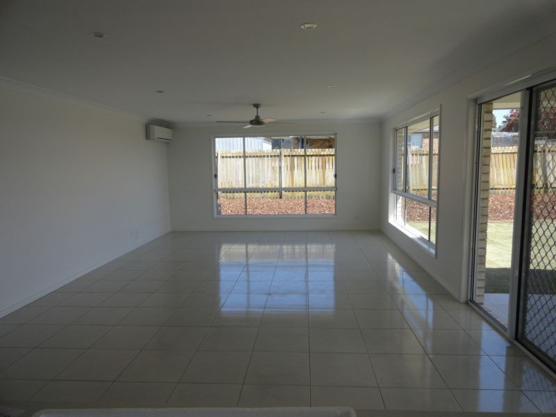 17 FURNESS COURT, Kearneys Spring QLD 4350