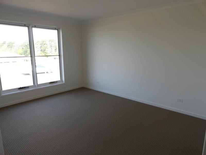 17 FURNESS COURT, Kearneys Spring QLD 4350