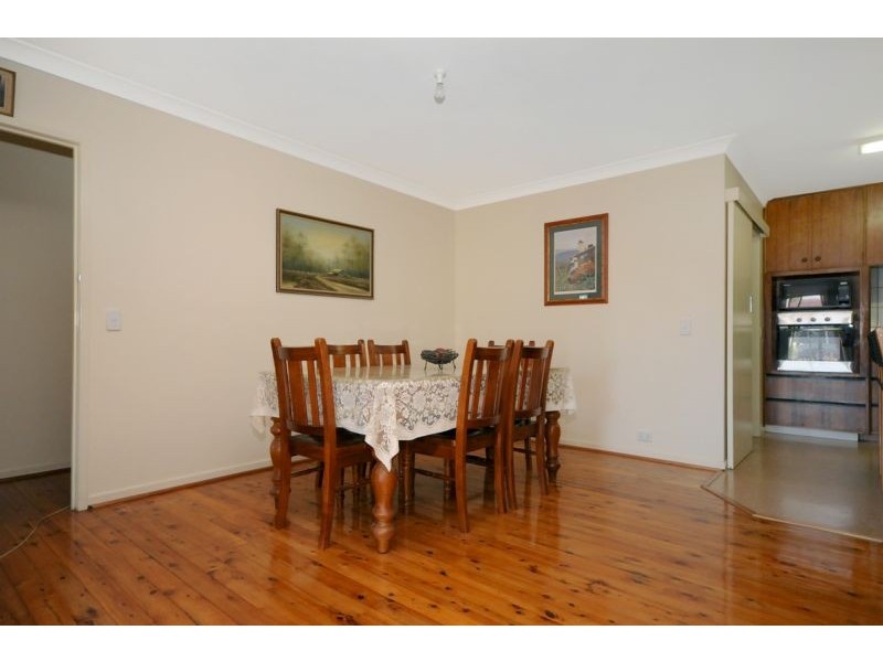 18 Merino Street, Harristown QLD 4350