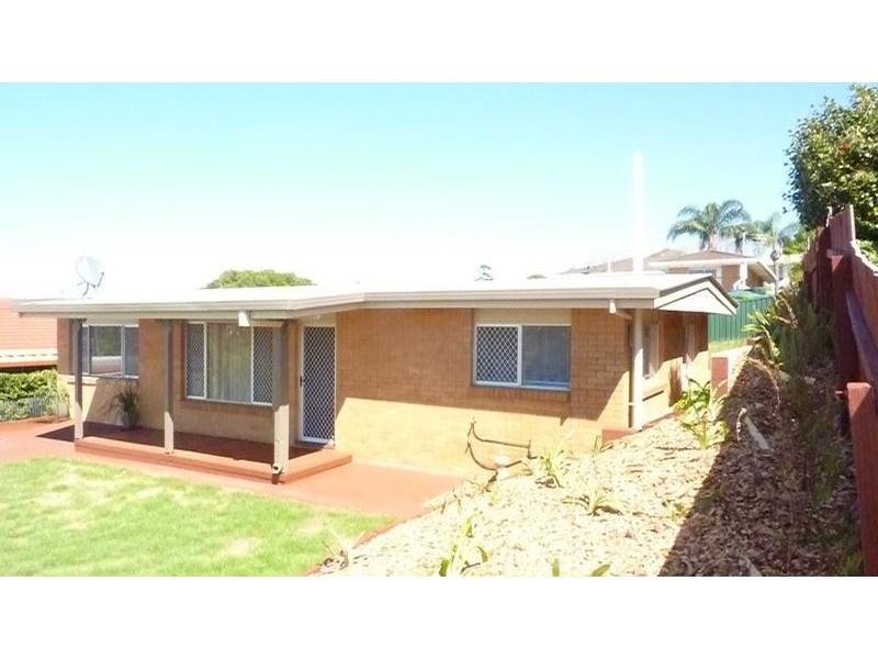 15 Gordon Avenue, Rockville QLD 4350