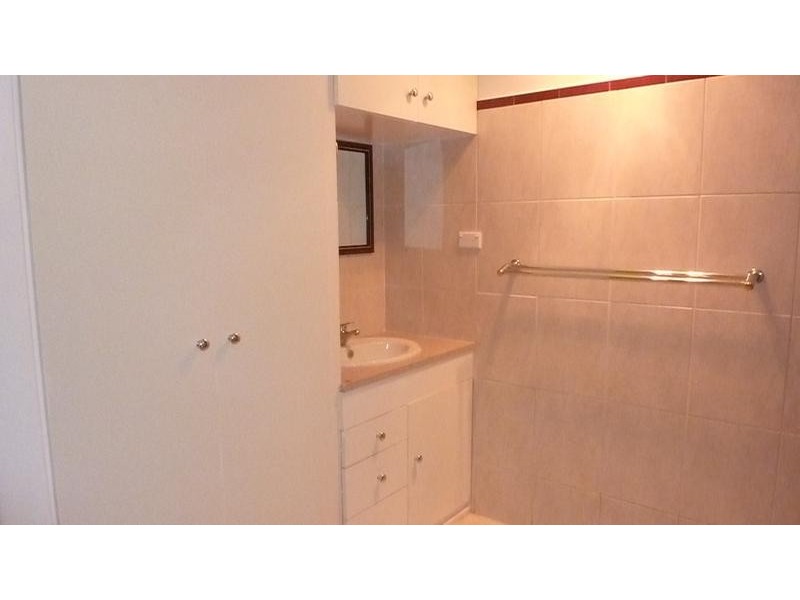 15 Gordon Avenue, Rockville QLD 4350