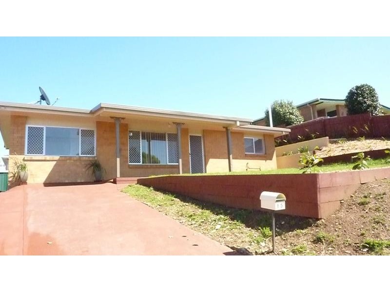 15 Gordon Avenue, Rockville QLD 4350