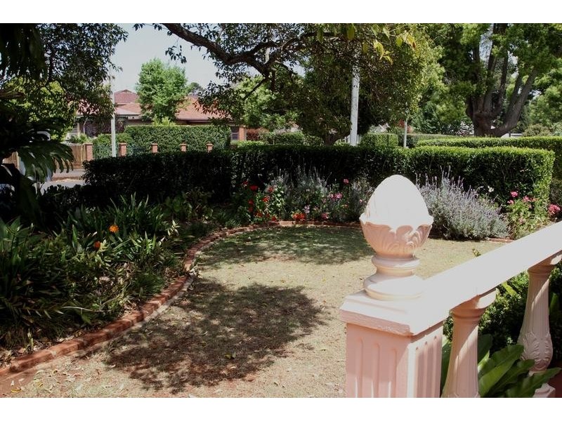 63 Campbell Street, East Toowoomba QLD 4350