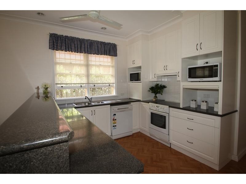 63 Campbell Street, East Toowoomba QLD 4350