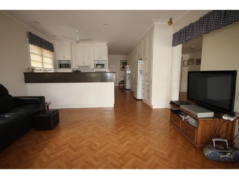 63 Campbell Street, East Toowoomba QLD 4350