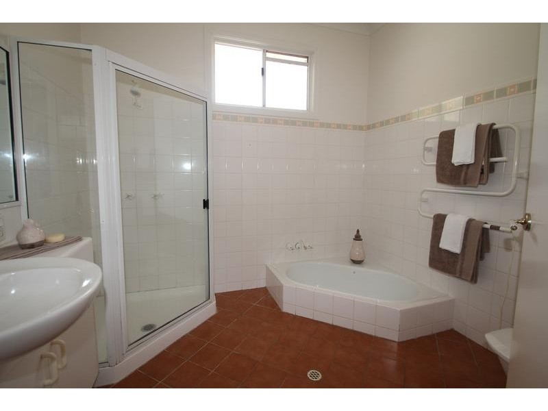 63 Campbell Street, East Toowoomba QLD 4350