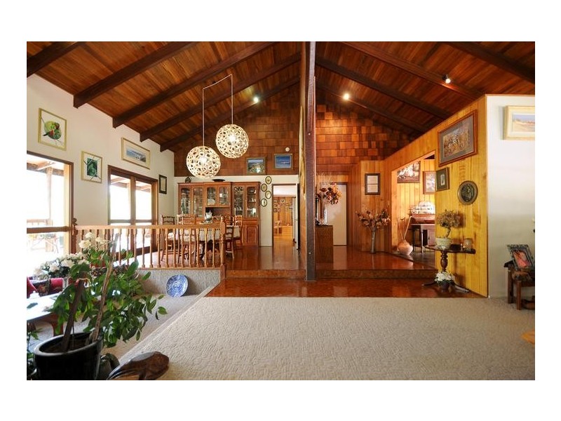 Mount Lofty QLD 4350