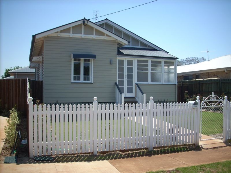489 Stenner Street, Harristown QLD 4350