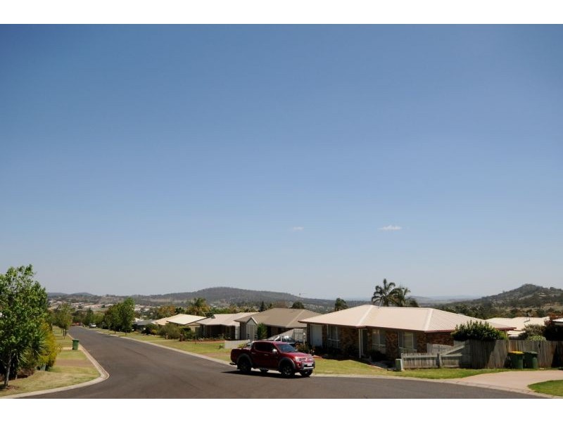 2 Evergreen Court, Glenvale QLD 4350