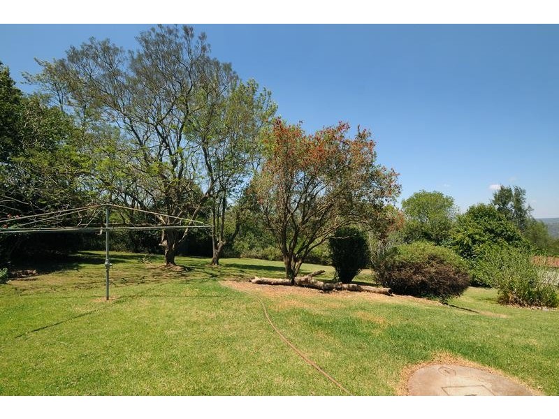 8 Trafalgar Street, Middle Ridge QLD 4350