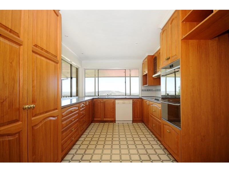 8 Trafalgar Street, Middle Ridge QLD 4350